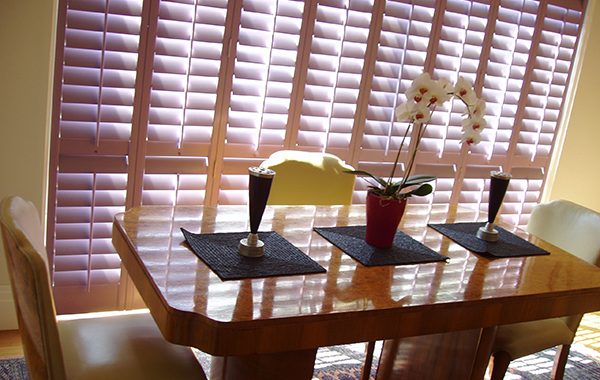 LIGHT SHUTTERS